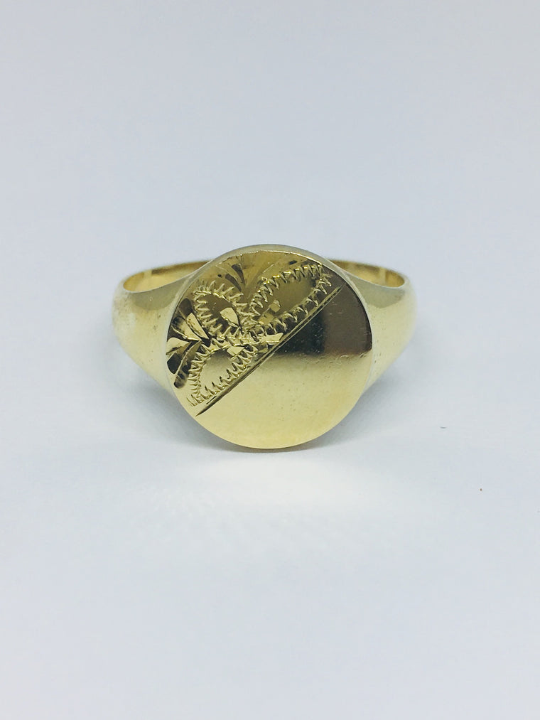 9ct Yellow Gold Half Engraved Round Signet Ring R279