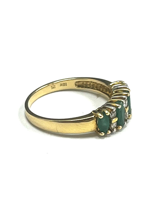 18ct Yellow Gold 0.16ct Diamond & Emerald Ring