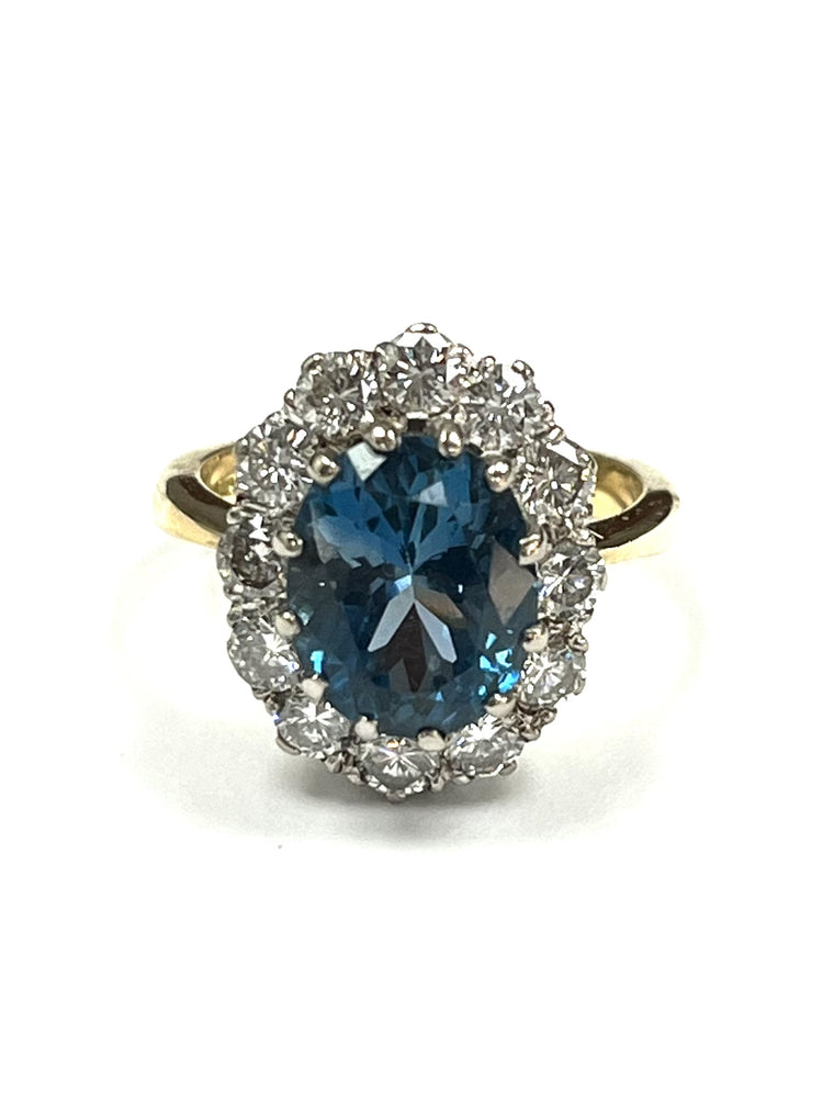 18ct Yellow Gold 1.12cts Diamond & Lt Blue Sapphire Ring