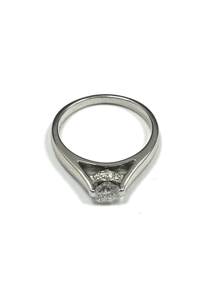 14k White Gold Suspended 0.45cts Diamond Ring. Stone set sides.