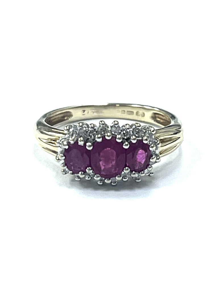 9ct Yellow Gold Ruby & Diamond Cluster Ring