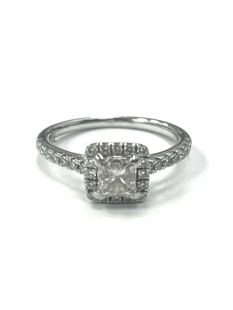 18ct White Gold Halo Cluster Ring