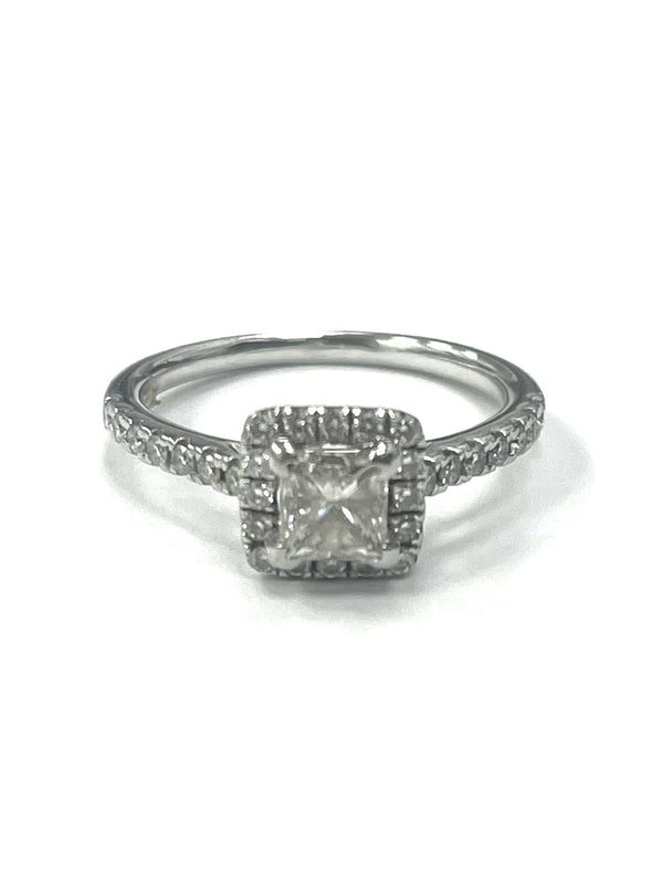 18ct White Gold Halo Cluster Ring