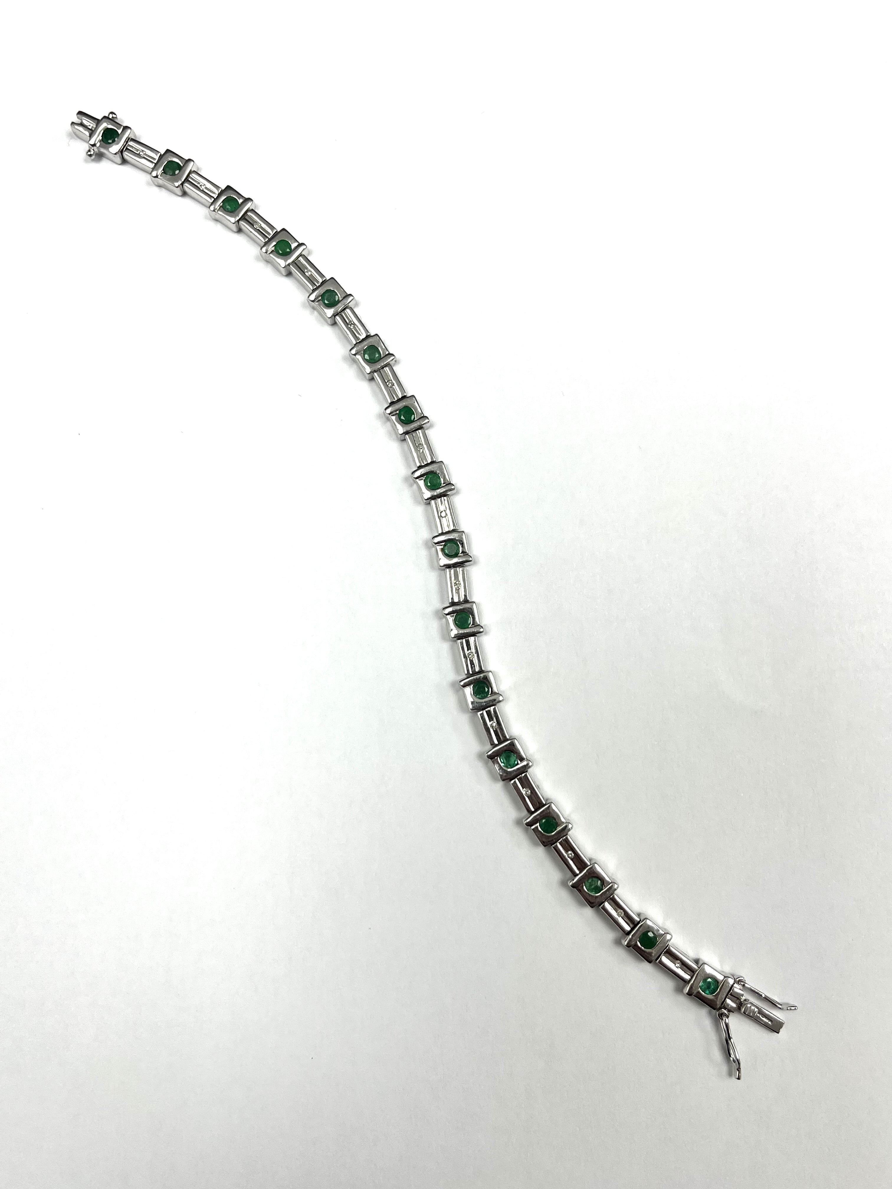 9cy White Gold Diamond & Emerald Bracelet