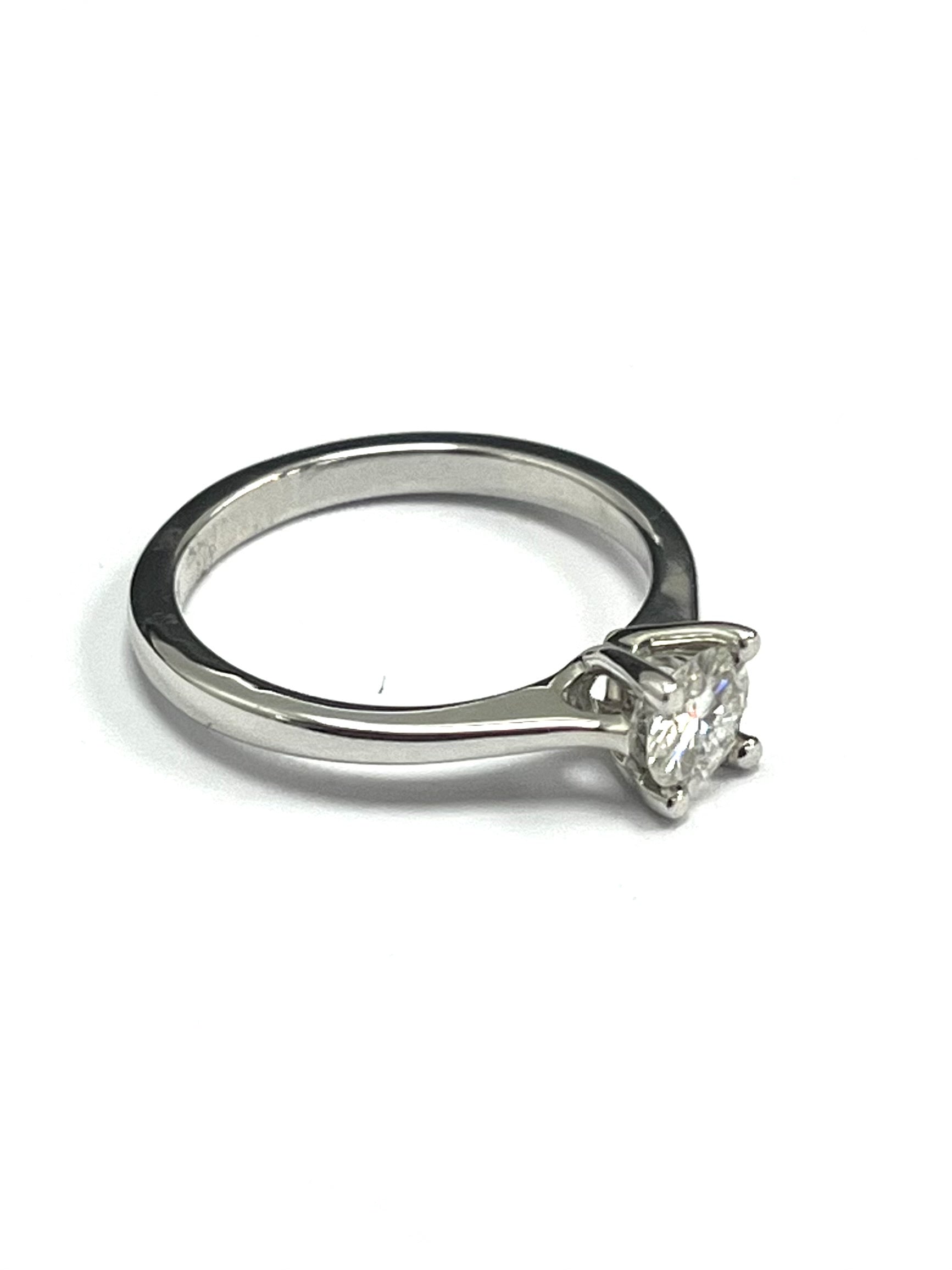 18ct White Gold 0.50cts Single Stone Diamond Ring