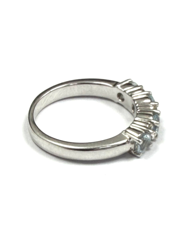 18ct White Gold Aquamarine & Diamond Ring
