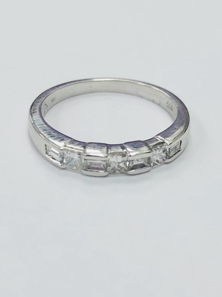 18ct White Gold Severn Stone Eternity Ring