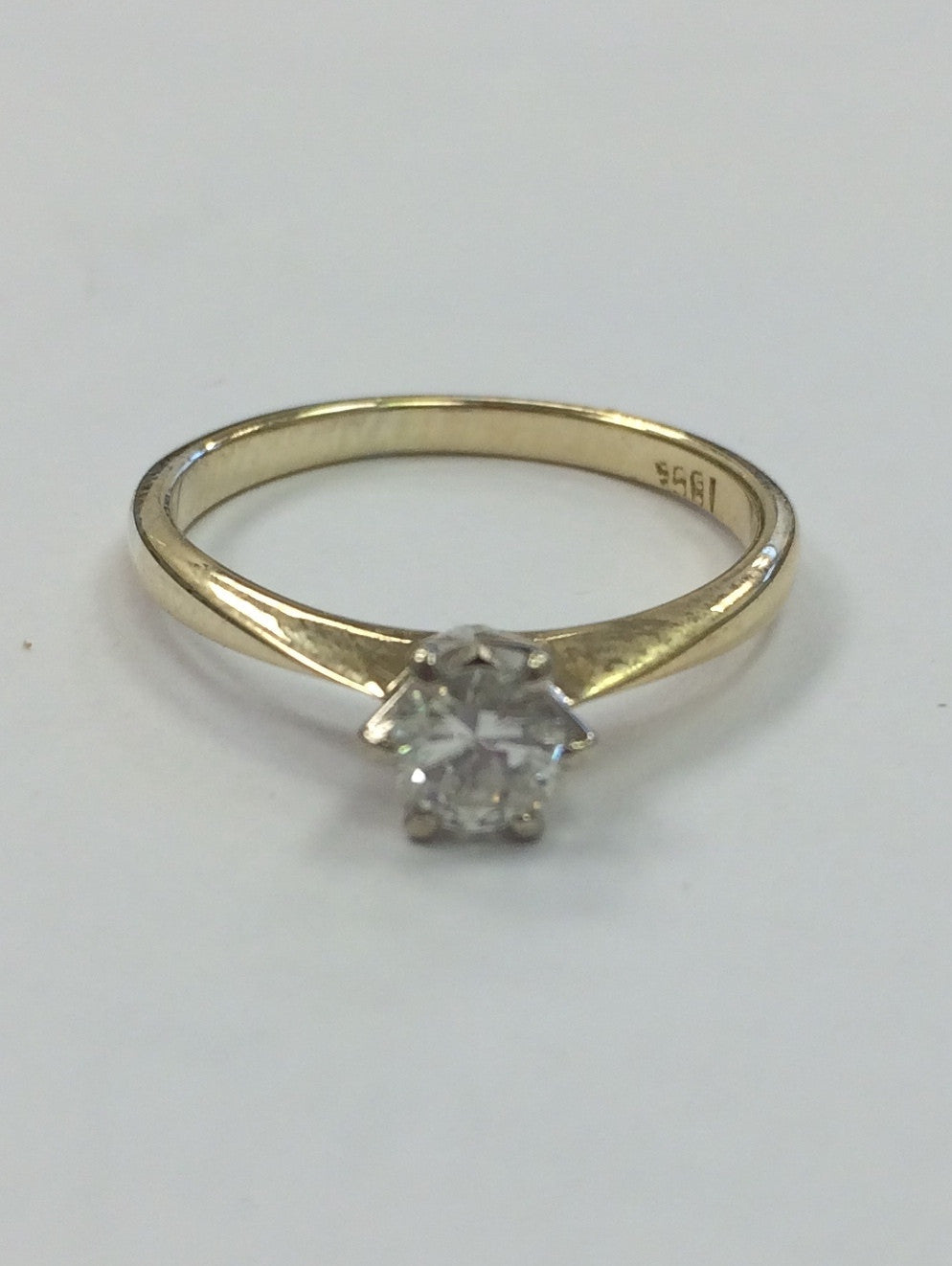 18CT YELLOW GOLD 0.34CTS DIAMOND RING 24012015 - Robert Openshaw Fine Jewellery