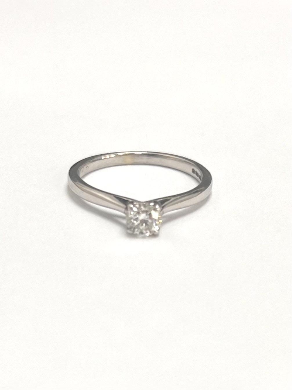 9ct White Gold 0.26cts Solitaire Diamond Ring