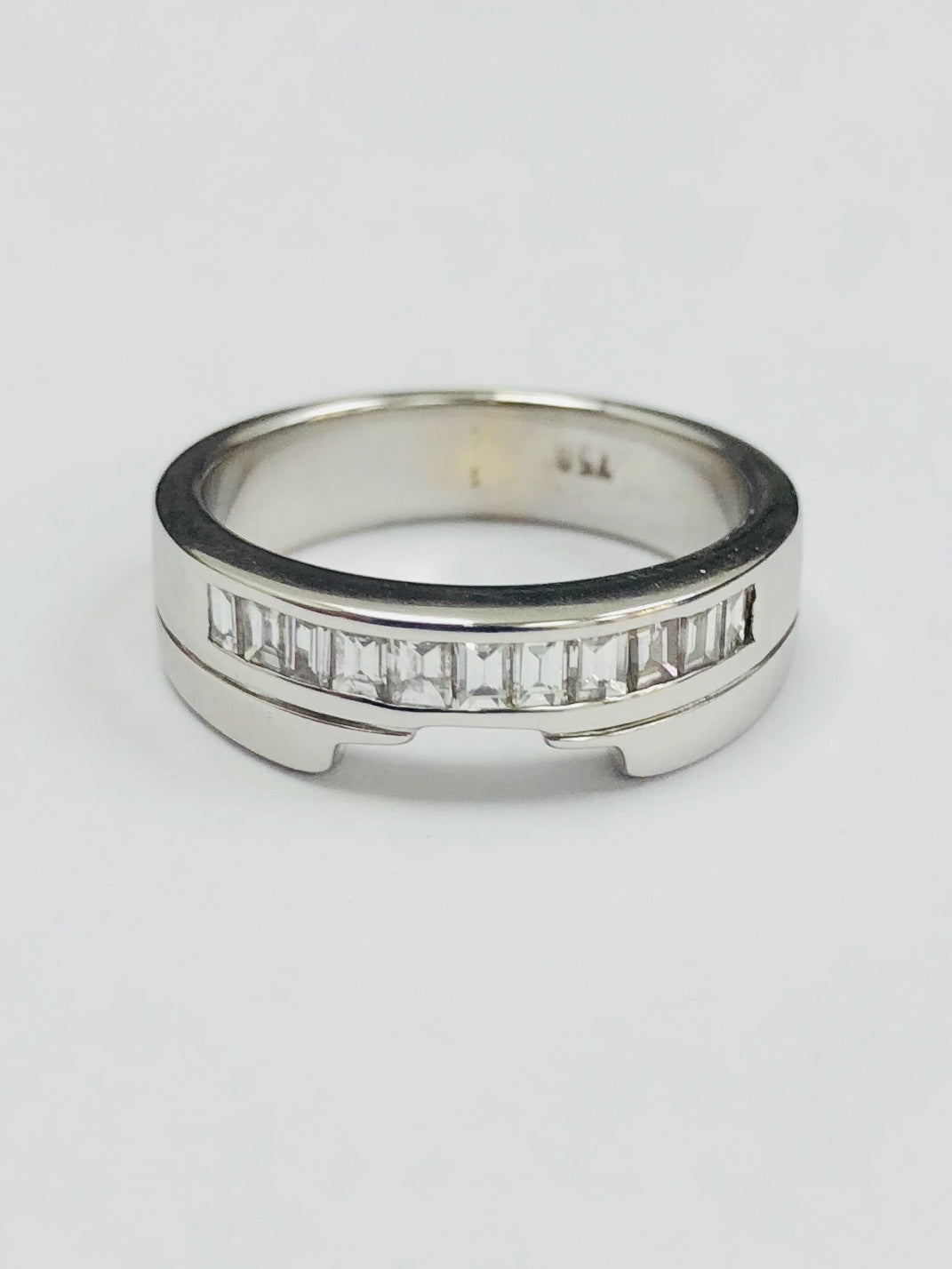 18ct White Gold  Eleven Stone Wedding/Eternity Ring. 0.55cts - BUNCH2 - Robert Openshaw Fine Jewellery
